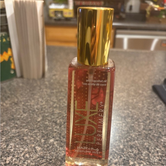 Luxe Perfumery Sugar Bliss Hair and Body Perfume Mist for Women, 8.0 fl oz - NEW - Picture 1 of 2